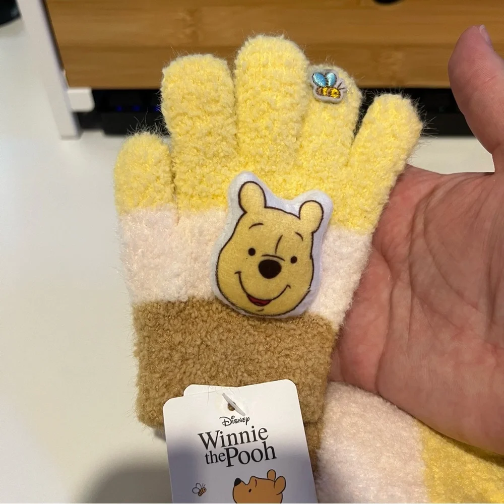 Miniso Winnie the Pooh Children’s Gloves